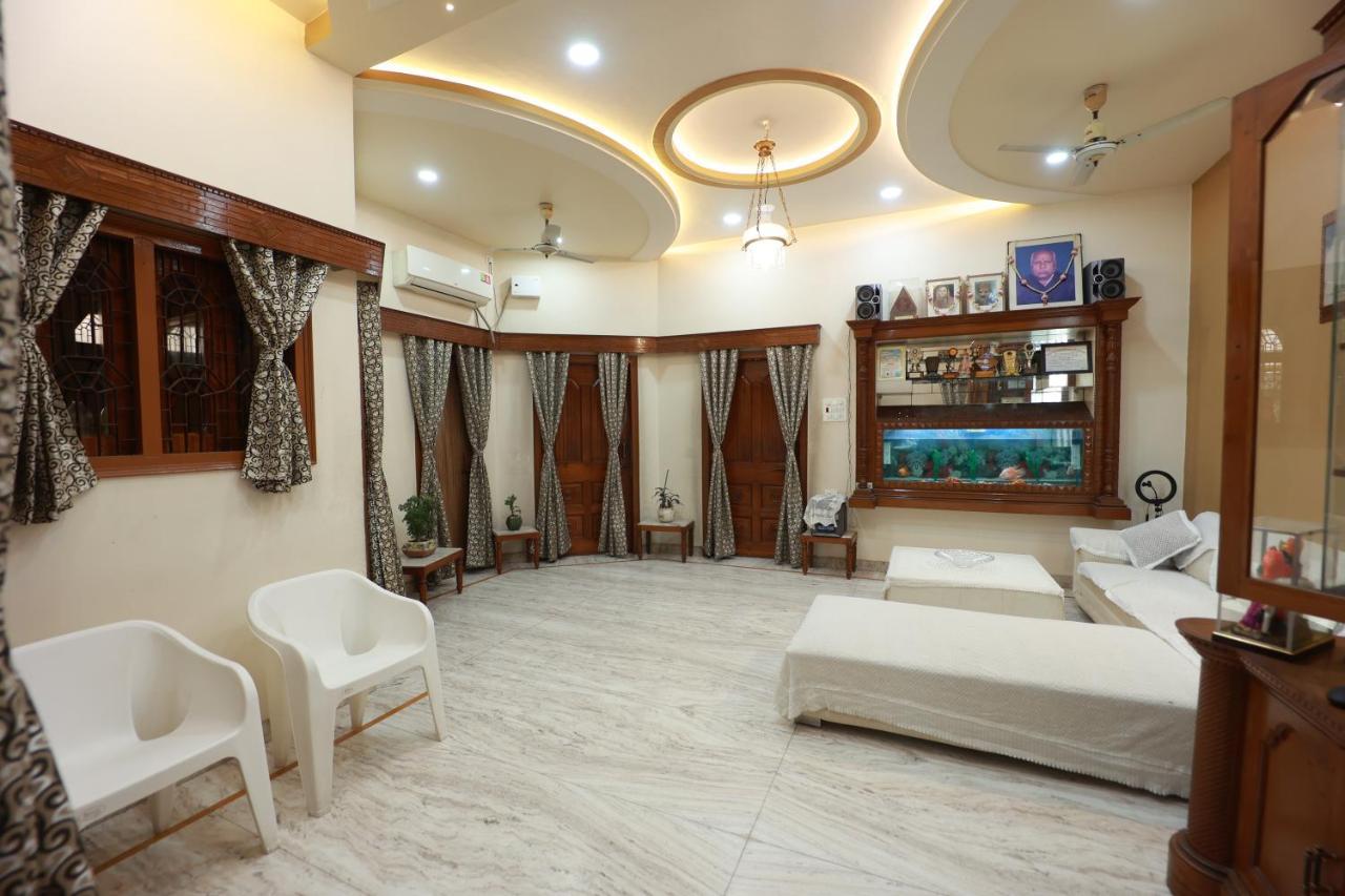 Kapoor Sahab Homestay : It'S A Home Away From Home. Varanasi Exteriör bild